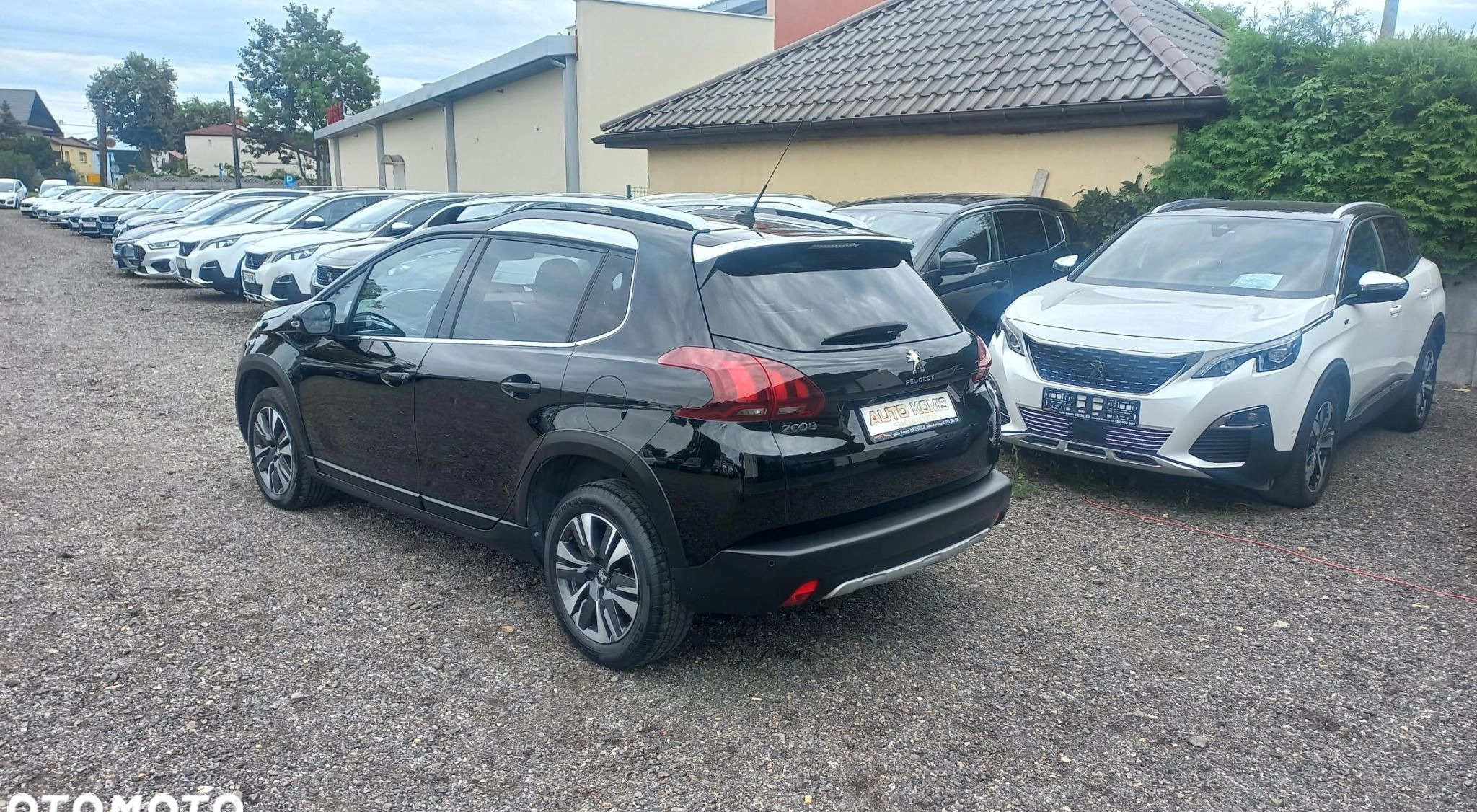 Peugeot 2008 cena 51999 przebieg: 62000, rok produkcji 2018 z Pińczów małe 92